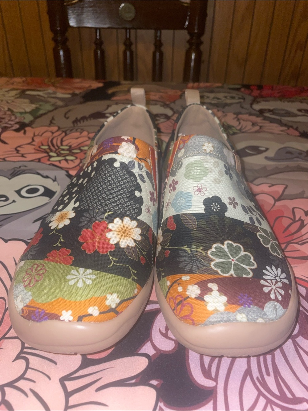 Japanese floral print uin Hana Toledo canvas loafers (10.5)(new)